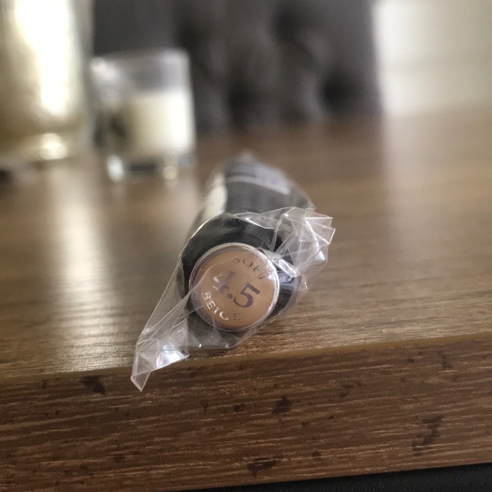 By Terry STYLO-EXPERT CLICK STICK
CONCEALER sealed - Picture 6 of 9